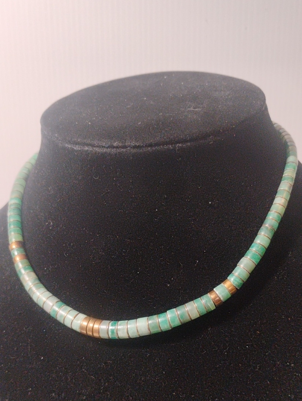 OLD VNTAGE INDIAN NATIVE AMER GOLD BRASS TURQUOISE DISC BEAD 16" NECKLACE CHOKER